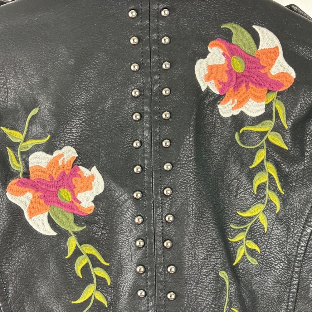 Boho Floral Embroidered Moto Jacket Black Faux Leather Studded Biker Size S - Picture 7 of 11